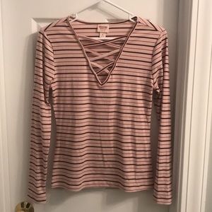 Long sleeve tee